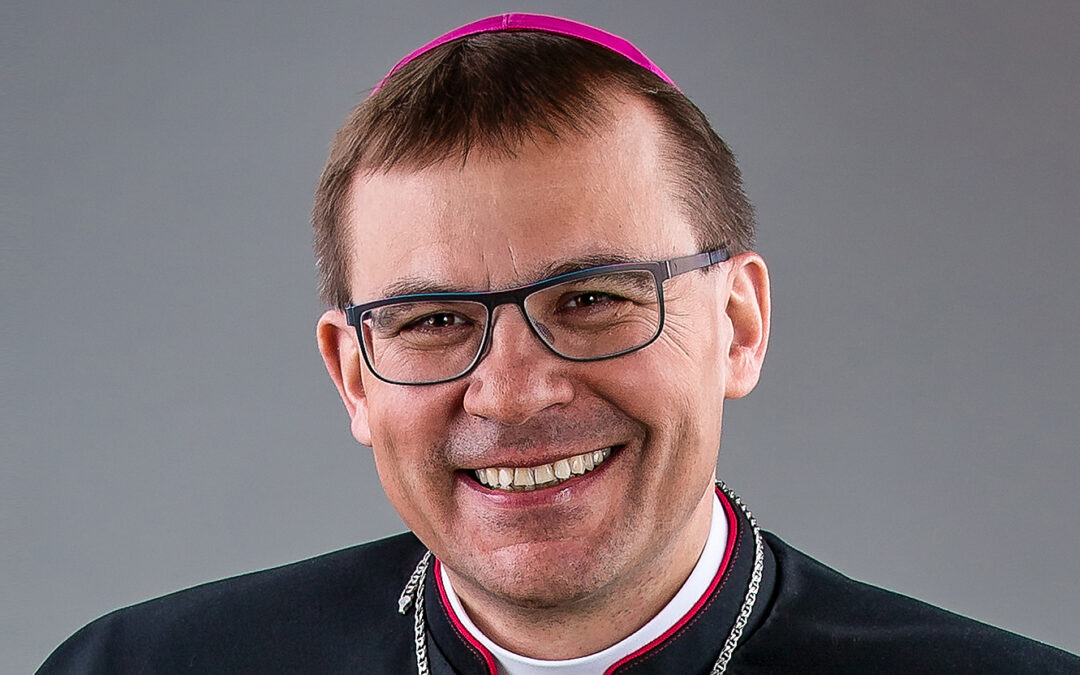 Bischof Holub: Kirche muss sich Realität des 21. Jahrhunderts stellen