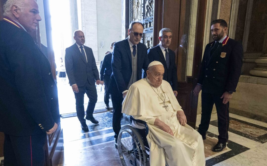 94 Jahre alte Nonne begegnet überraschend dem Papst
