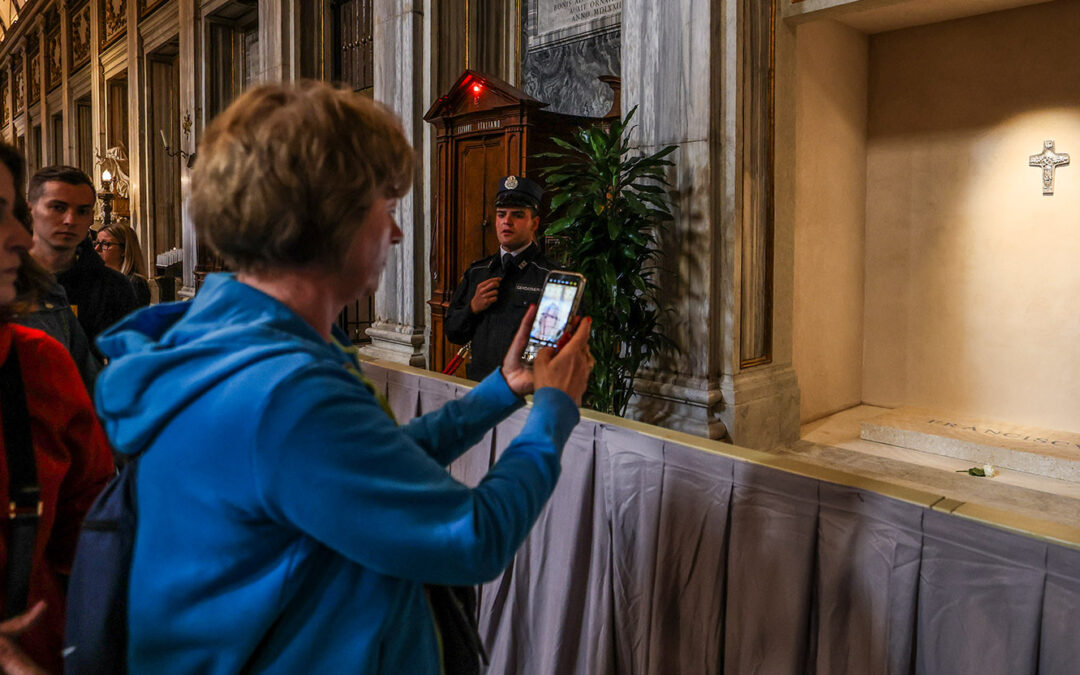 Umfrage: So viele Deutsche wollen Grab von Papst Franziskus besuchen